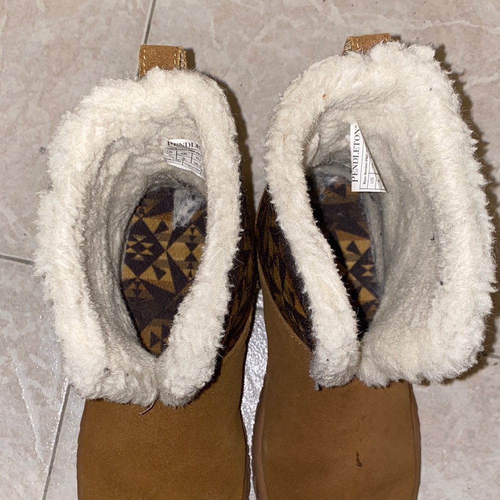 Pendleton Tan Shearling-Lined Winter Boots - image 4
